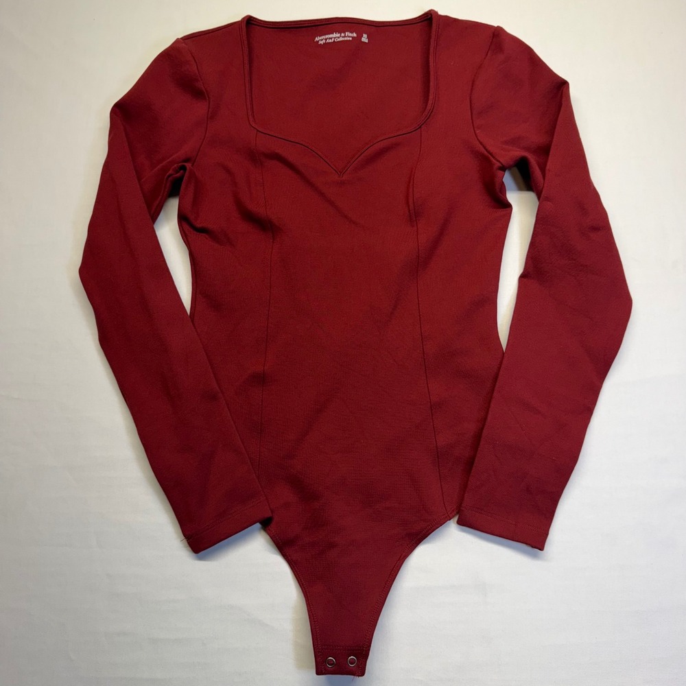Abercrombie & Fitch XS Red‎ Sweetheart Neck Bodysuit Long Sleeve Fitted Top